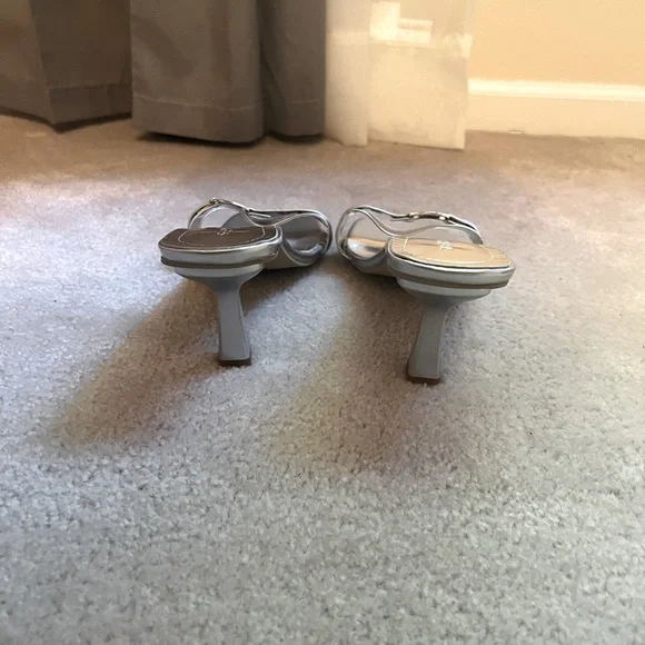2for $20 New Sliver 3” Heels - Picture 3 of 4